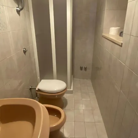 Tosk House דירה *